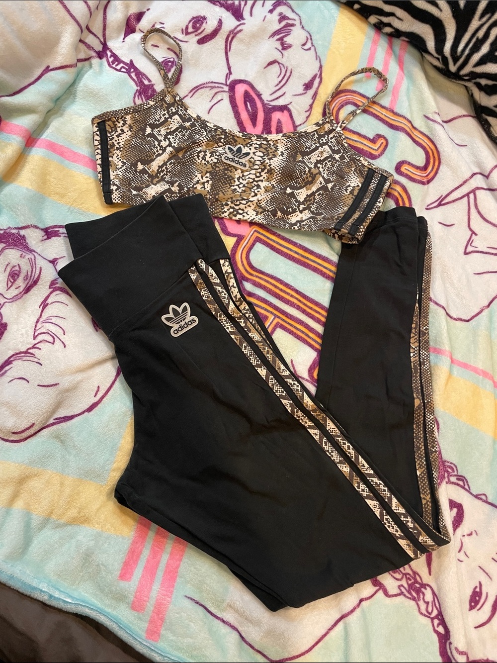 adidas Black Leggings & Snake-Print Sports Bra Set